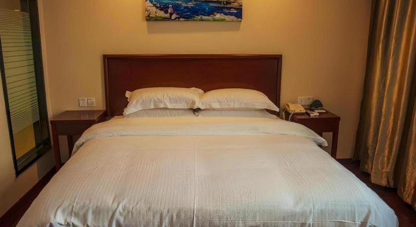 Greentree Inn Wuhu Fangte Second Phase Nanxiang Wanshang Express Hotel Екстериор снимка