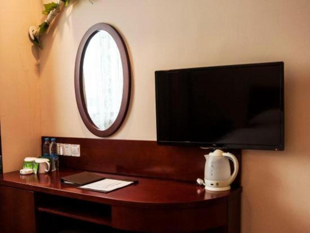 Greentree Inn Wuhu Fangte Second Phase Nanxiang Wanshang Express Hotel Екстериор снимка